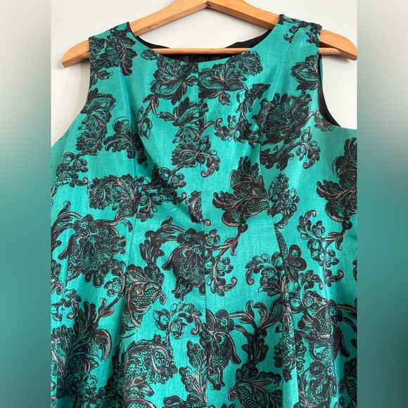 Jessica Howard retro scoop neck green/black paisley print fit and flare dress - Picture 5 of 9